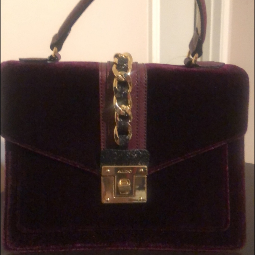 Danielle Nicole hangbag